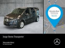 Grau Gebraucht 2024 Mercedes V220 Edition Van / Kleinbus | 45.980 € (Fairer Preis)