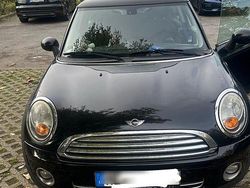 Schwarz Gebraucht 2009 Mini Cooper Kleinwagen | 2.200 € (Teuer)