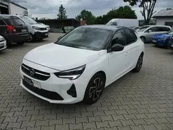 Weiß Gebraucht 2023 Opel Corsa GS Line Limousine | 17.390 € (Fairer Preis)