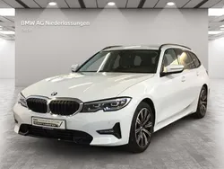 Weiß Gebraucht 2021 BMW 320 Sport Line Kombi | 29.900 € (Fairer Preis)