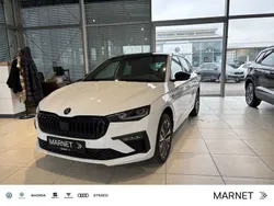 Moonweiß perleffekt Neu 2025 Skoda Scala Tour Kleinwagen | 32.690 € (Teuer)