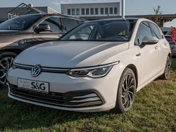 Weiß Gebraucht 2020 VW Golf VII Style Limousine | 20.977 € (Teuer)