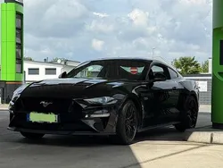 Schwarz Gebraucht 2022 Ford Mustang GT Fastback Coupé | 43.500 € (Guter Preis)