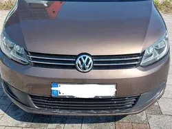 Braun Gebraucht 2011 VW Touran Trendline Van / Kleinbus | 5.500 € (Fairer Preis)