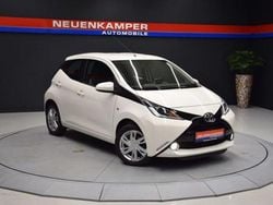 Weiß Gebraucht 2018 Toyota Aygo X-play Kleinwagen | 7.990 € (Guter Preis)