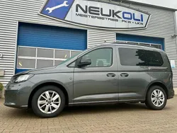 Grau Gebraucht 2021 VW Caddy Life Van / Kleinbus | 24.200 € (Fairer Preis)