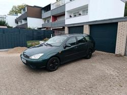 Grün Gebraucht 2005 Ford Focus Kombi | 500 € (Guter Preis)