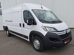 Weiß Gebraucht 2024 Citroën Jumper Van / Kleinbus | 26.440 € (Guter Preis)