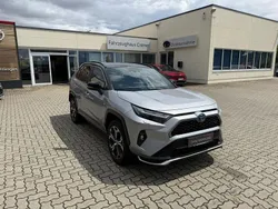 Silber Gebraucht 2022 Toyota RAV4 Hybrid Style SUV | 38.450 € (Fairer Preis)