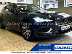 Blau Gebraucht 2020 Volvo V60 Inscription Kombi | 31.490 € (Fairer Preis)