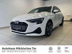 Arkonaweiß Neu 2025 Audi A3 Sportback Sport Limousine | 35.950 € (Guter Preis)