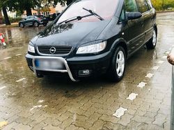 Gebraucht 2002 Opel Zafira Van / Kleinbus | 2.000 € (Fairer Preis)