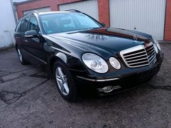 Schwarz Gebraucht 2006 Mercedes E350 Avantgarde Kombi | 5.999 € (Fairer Preis)