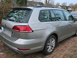 Silber Gebraucht 2018 VW Golf VII Comfortline Kombi | 9.200 € (Etwas zu teuer)