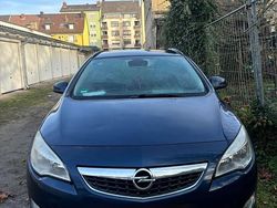 Blau Gebraucht 2012 Opel Astra Kombi | 3.490 € (Fairer Preis)