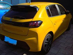 Gelb Gebraucht 2023 Peugeot 208 Active Kleinwagen | 19.200 € (Etwas zu teuer)