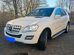 Weiß Gebraucht 2010 Mercedes ML350 Avantgarde SUV | 13.999 €