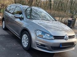 Grau Gebraucht 2015 VW Golf VII LOUNGE Kombi | 8.000 € (Guter Preis)