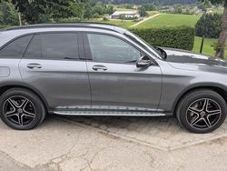Grau Gebraucht 2022 Mercedes GLC300e SUV | 43.500 € (Teuer)