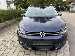 Blau Gebraucht 2013 VW Touran Life Van / Kleinbus | 7.000 € (Guter Preis)