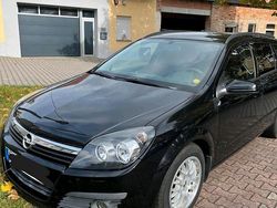 Schwarz Gebraucht 2006 Opel Astra Kombi | 3.500 € (Teuer)