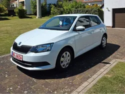 Weiß Gebraucht 2017 Skoda Fabia Cool Edition Limousine | 9.000 € (Fairer Preis)