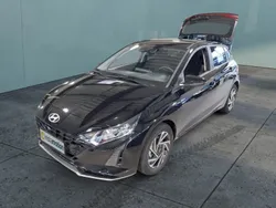 Schwarz Neu 2024 Hyundai i20 Trend Limousine | 19.490 € (Guter Preis)