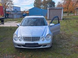 Silber Gebraucht 2002 Mercedes E240 Elegance Limousine | 2.490 € (Superpreis)