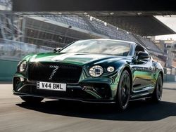 Grün Neu 2025 Bentley Continental GT | 352.000 €