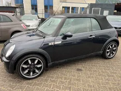 Schwarz Gebraucht 2008 Mini One Cabriolet Cabrio | 9.999 €