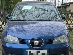 Blau Gebraucht 2003 Seat Ibiza Kleinwagen | 650 €