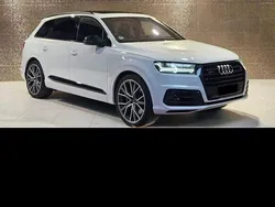 Weiß Gebraucht 2017 Audi SQ7 Ambiente SUV | 49.999 € (Etwas zu teuer)