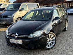 Schwarz Gebraucht 2016 VW Golf VII Comfortline Kombi | 6.499 € (Etwas zu teuer)