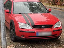 Rot Gebraucht 2003 Ford Mondeo Limousine | 950 € (Fairer Preis)