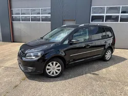 Schwarz Gebraucht 2010 VW Touran Van / Kleinbus | 8.499 € (Fairer Preis)