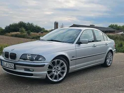 Silber Gebraucht 1999 BMW 323 Limousine | 5.300 € (Fairer Preis)