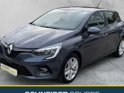 Grau Gebraucht 2022 Renault Clio V Business Limousine | 12.890 € (Fairer Preis)