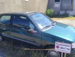 Grün Gebraucht 1995 Renault Clio Limousine | 600 €