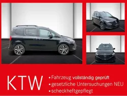 Loparitschwarz metallic Gebraucht 2024 Mercedes 200 Progressive Van / Kleinbus | 28.877 € (Fairer Preis)
