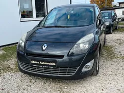 Grau Gebraucht 2010 Renault Scénic III Van / Kleinbus | 3.490 € (Fairer Preis)