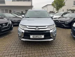 Silber Gebraucht 2017 Mitsubishi Outlander Plus SUV | 13.990 € (Fairer Preis)
