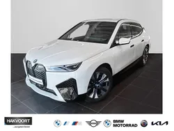 Alpinweiß uni Gebraucht 2022 BMW iX Sport Line SUV | 44.990 € (Guter Preis)