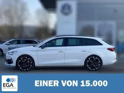 Weiß Gebraucht 2022 Cupra Leon | 28.310 € (Fairer Preis)