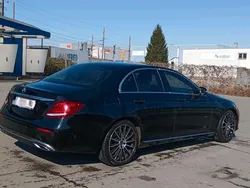 Mercedes E200