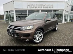 Braun Gebraucht 2011 VW Touareg Exclusive SUV | 19.950 € (Teuer)