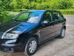 Schwarz Gebraucht 2006 Skoda Fabia Ambiente Limousine | 3.400 € (Teuer)