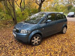 Blau Gebraucht 2001 Audi A2 Kleinwagen | 2.100 € (Fairer Preis)
