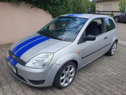 Silber Gebraucht 2005 Ford Fiesta Trend Kleinwagen | 1.399 € (Fairer Preis)