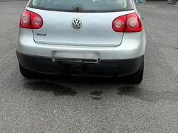 Silber Gebraucht 2004 VW Golf V Kleinwagen | 1.500 € (Fairer Preis)