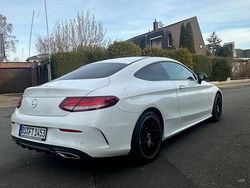 Weiß Gebraucht 2017 Mercedes C250 AMG Coupé | 18.200 €